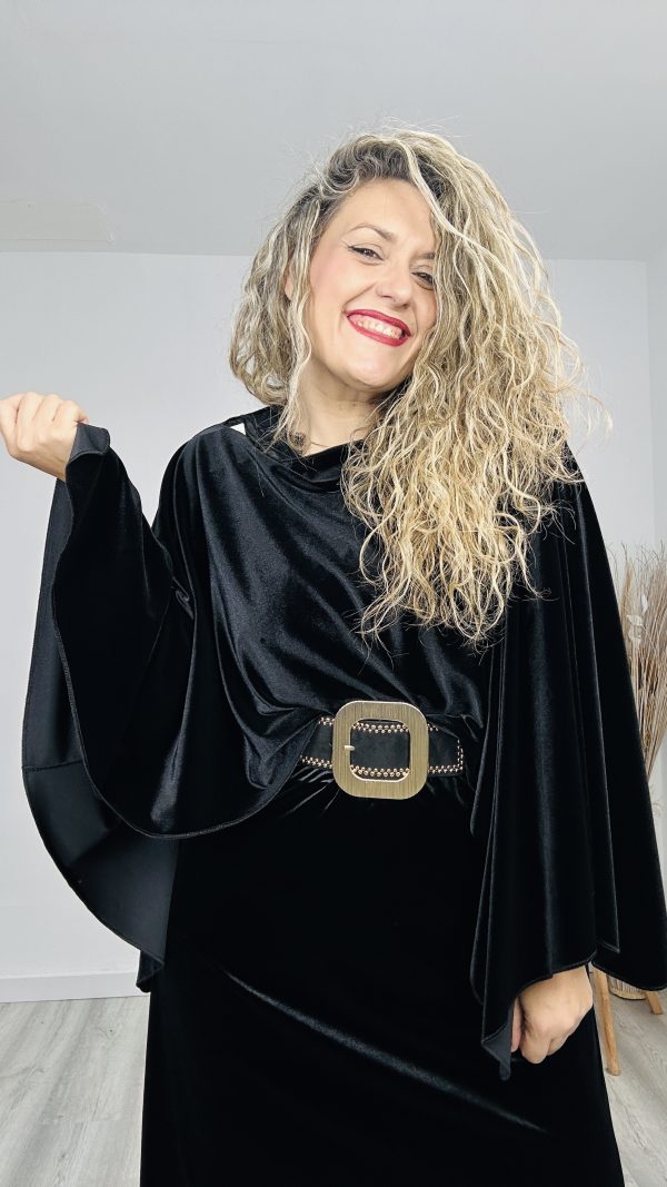 Capa terciopelo negra